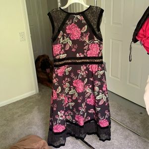 NWT Tadashi shoji size 16 midi evening gown